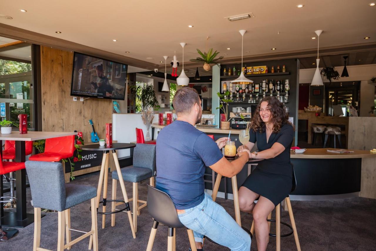Ibis Colmar Est - Hotel Restaurant En Alsace Horbourg-Wihr Bagian luar foto