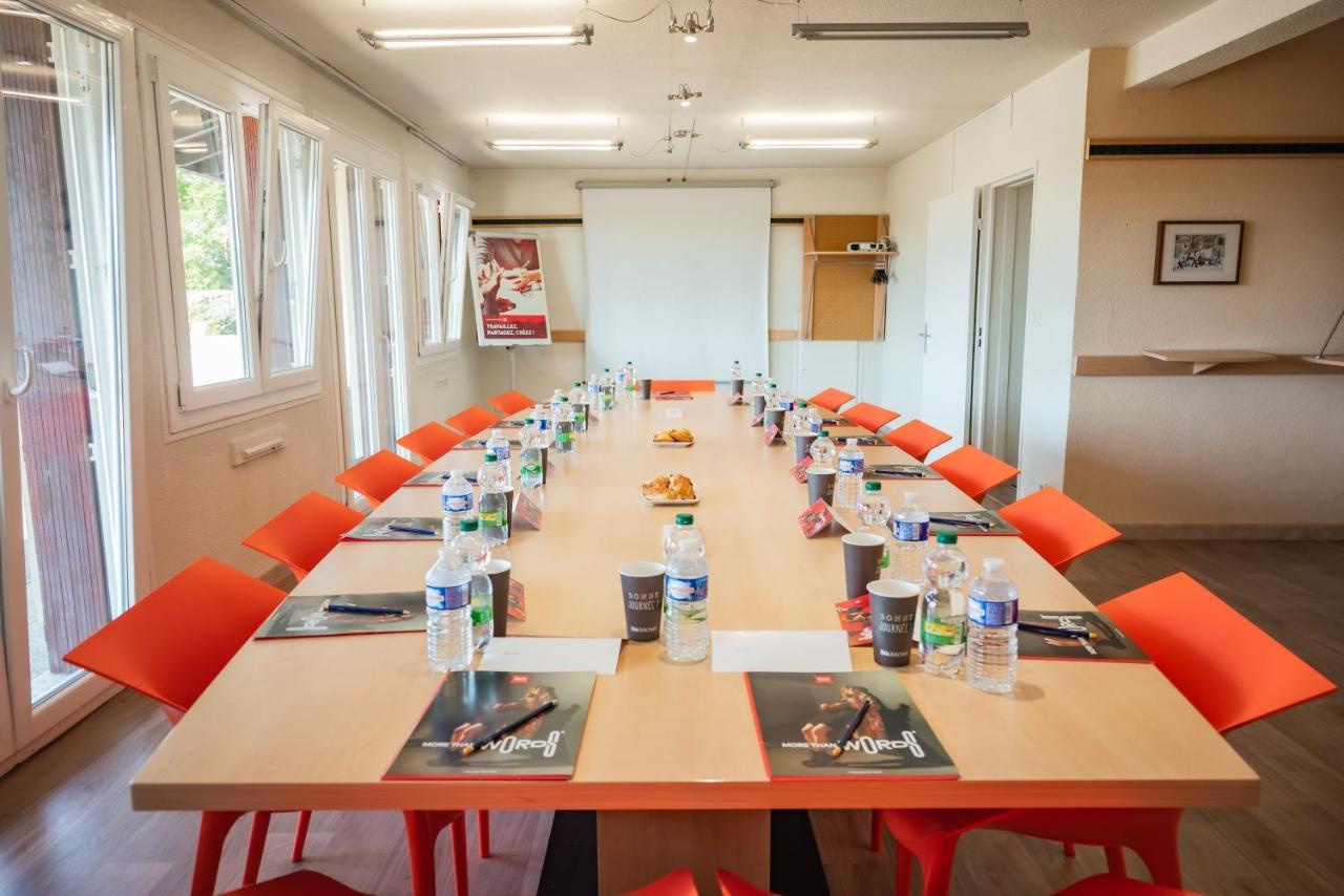 Ibis Colmar Est - Hotel Restaurant En Alsace Horbourg-Wihr Bagian luar foto