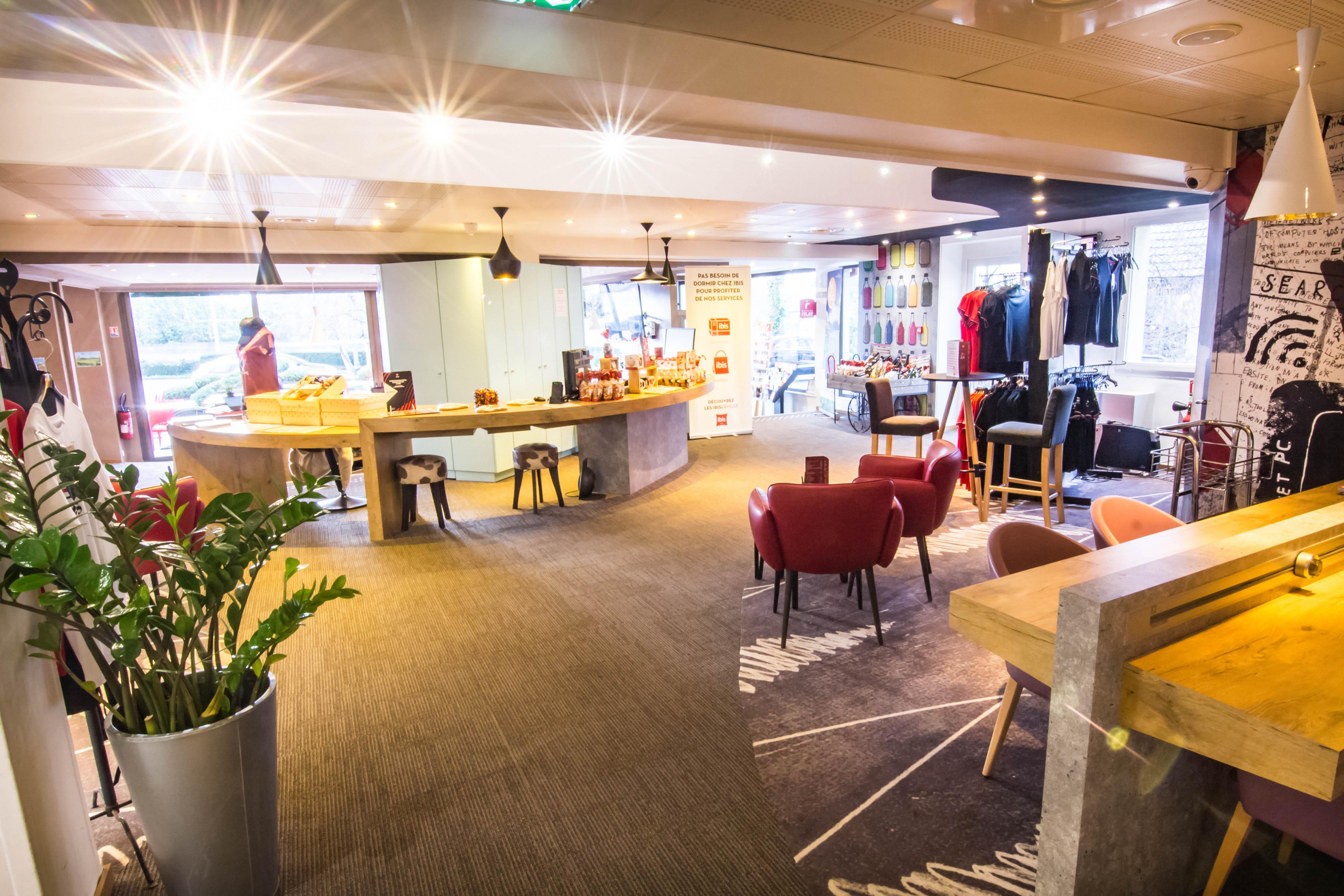 Ibis Colmar Est - Hotel Restaurant En Alsace Horbourg-Wihr Bagian luar foto