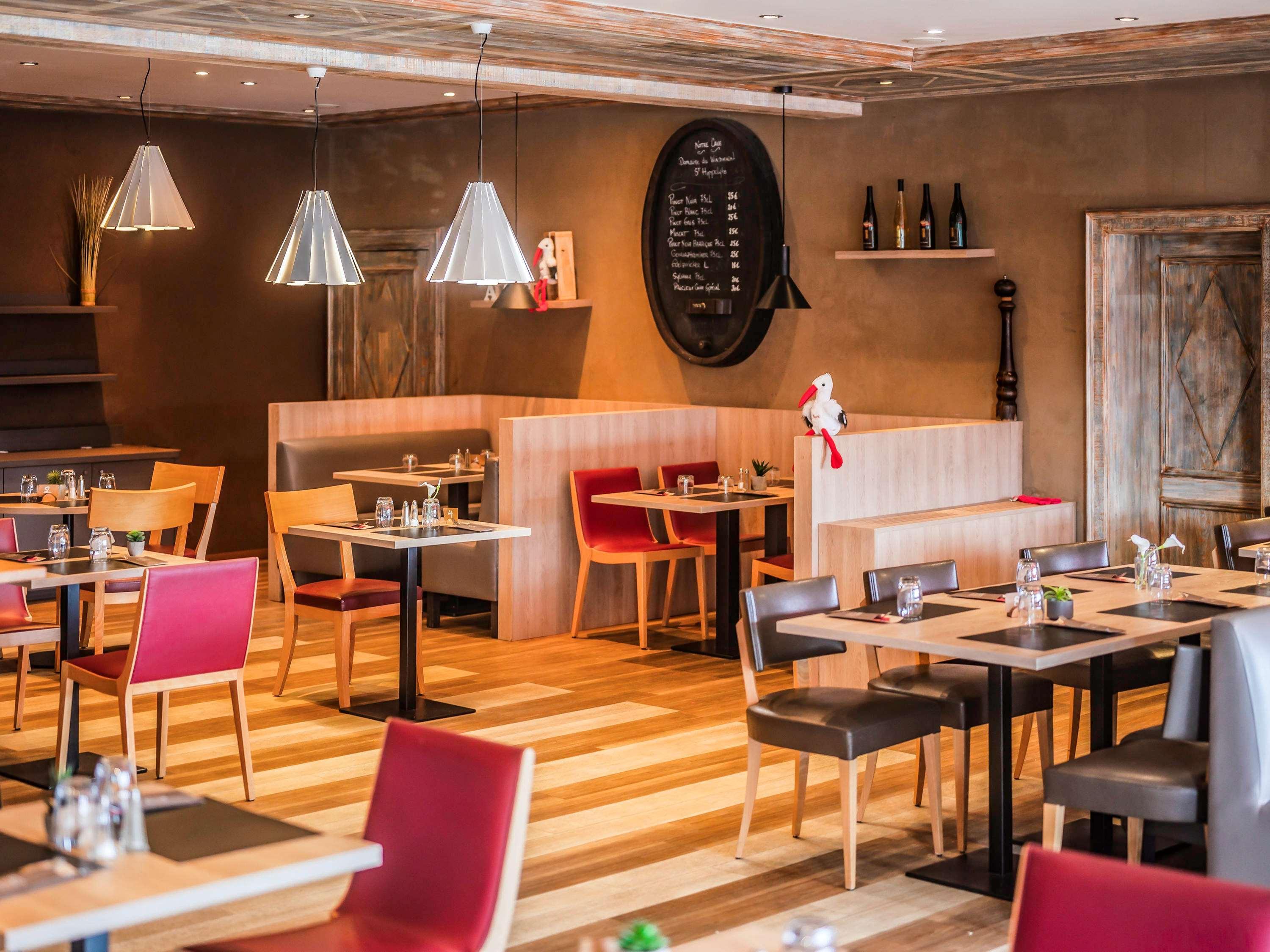 Ibis Colmar Est - Hotel Restaurant En Alsace Horbourg-Wihr Bagian luar foto